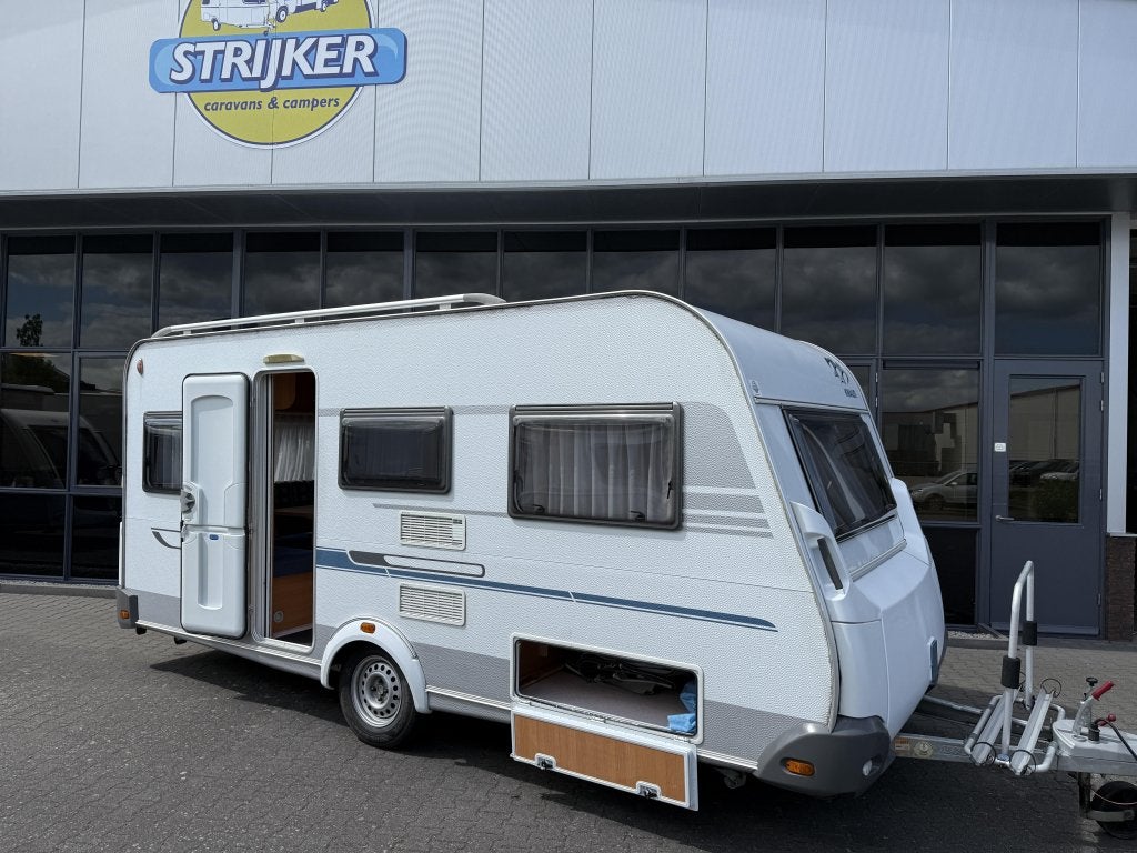 Knaus Sport 450 QU Bed 210cm + Rondzit + Tent BJ 2008, Caravans en Kamperen, Caravans, Schokbreker, Standaardzit, Bedrijf, 4 tot 5 meter