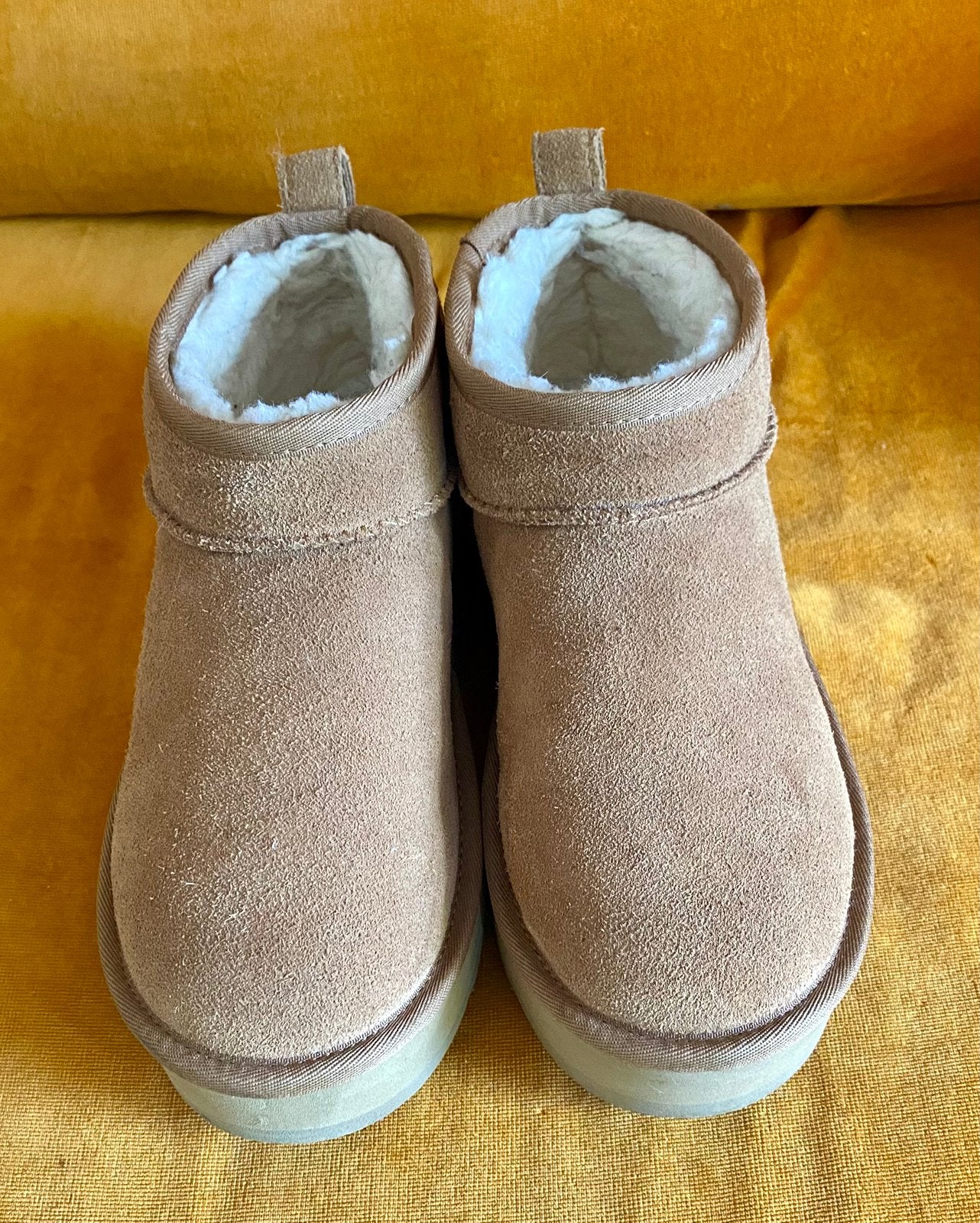 Ugg classic ultra mini platform jr chestnut maat 37, Bruin, Lage of Enkellaarzen, Ophalen of Verzenden, Zo goed als nieuw