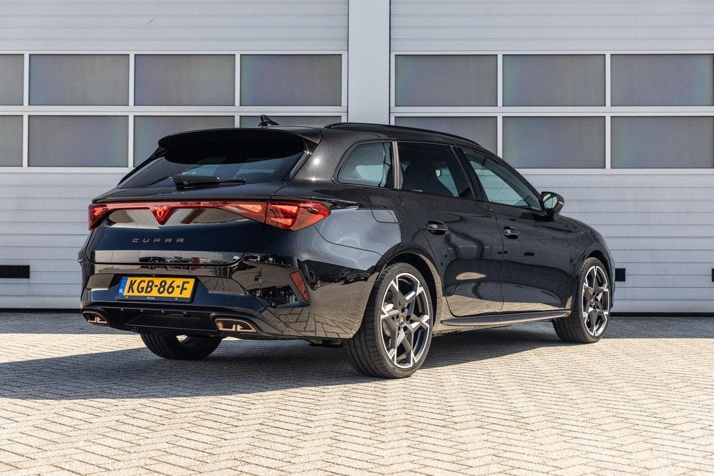 CUPRA Leon Sportstourer 1.5 TSI e-Hybrid 272pk VZ Performanc, Auto's, Cupra, 12 maanden, 1498 cc, 4 cilinders, Alcantara