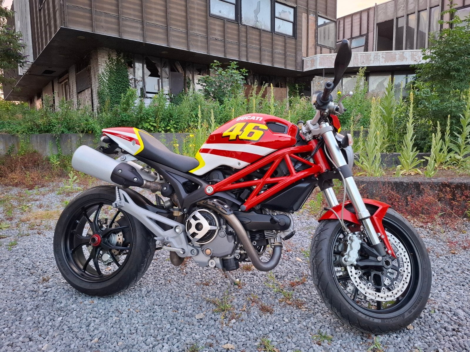 ️Ducati Monster 1100 Valentino Rossi uitvoering 33k gelopen, 2 cilinders, Occasion, Motorrijbewijs A, Particulier
