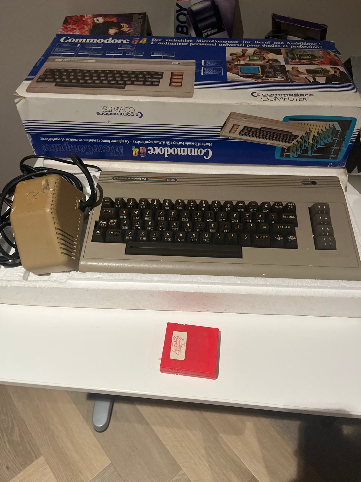 Commodore 64 met accessoires en floppy's plus diskdrive, Ophalen of Verzenden