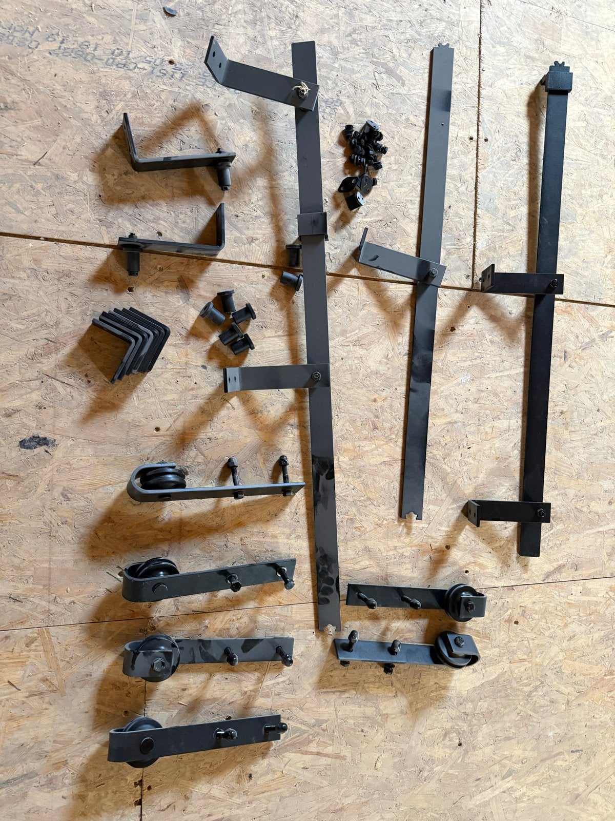 Schuifdeurbeslag set - Zwart metaal, Ophalen, Gebruikt, IJzer, Schuif of Grendel