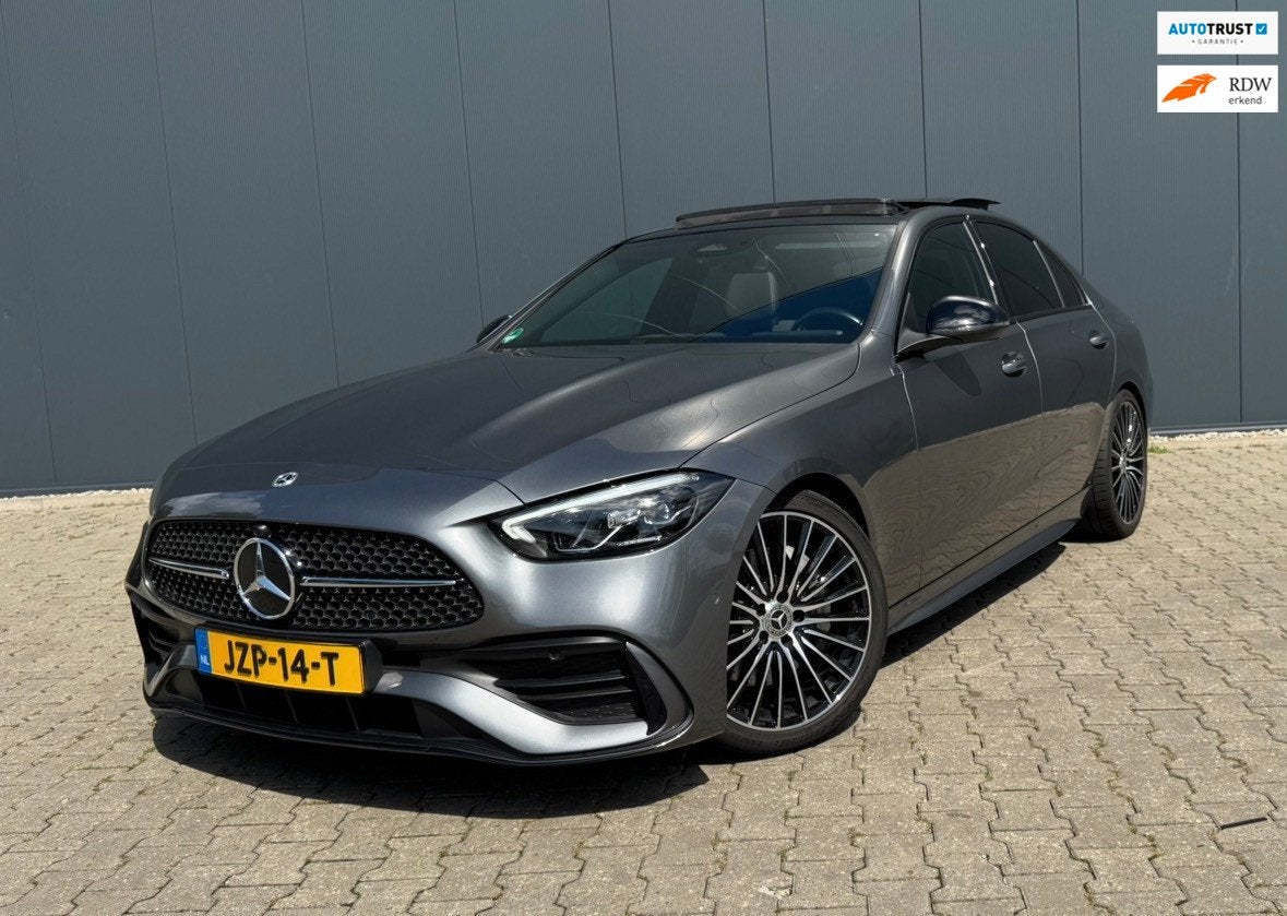 Mercedes-Benz C-klasse 200 AMG Line, Auto's, Automaat, Dealer onderhouden, Achterwielaandrijving, 4 cilinders