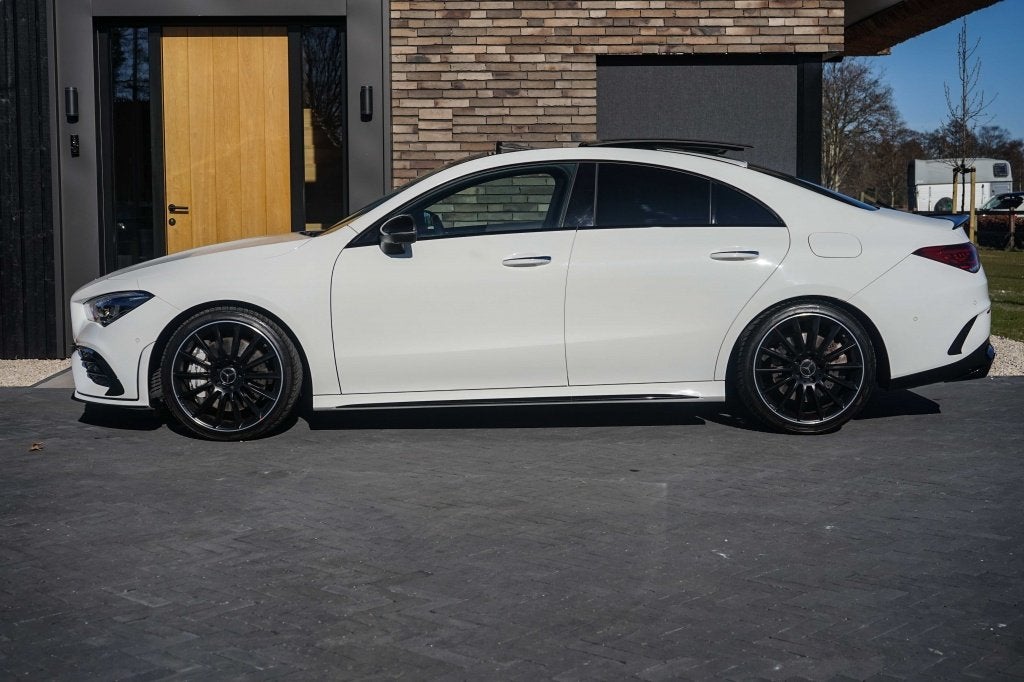Mercedes-Benz CLA-Klasse AMG CLA 35 4Matic 306PK Pano/Aero/N, Auto's, Automaat, Euro 6, 4 cilinders, Met garantie (alle)