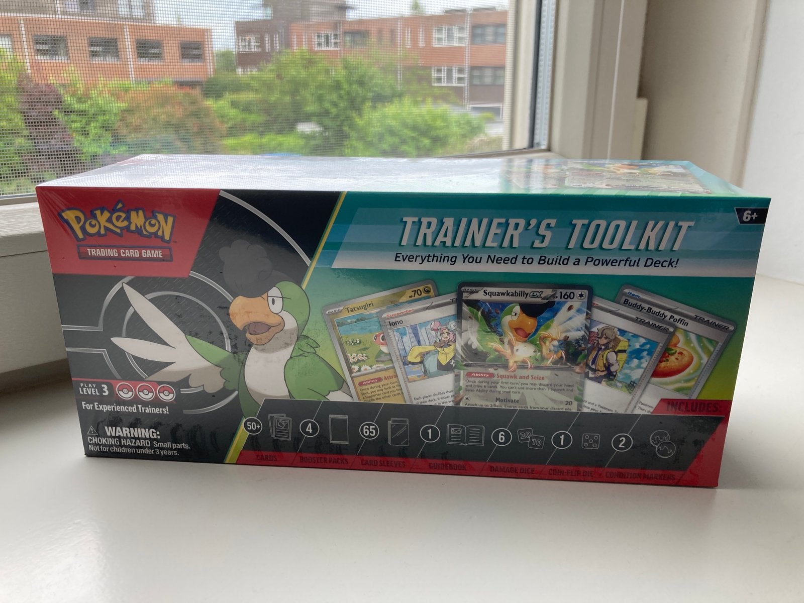 Pokémon Trainer's Toolkit 2024 sealed, Ophalen of Verzenden, Nieuw, Speeldeck, Foil