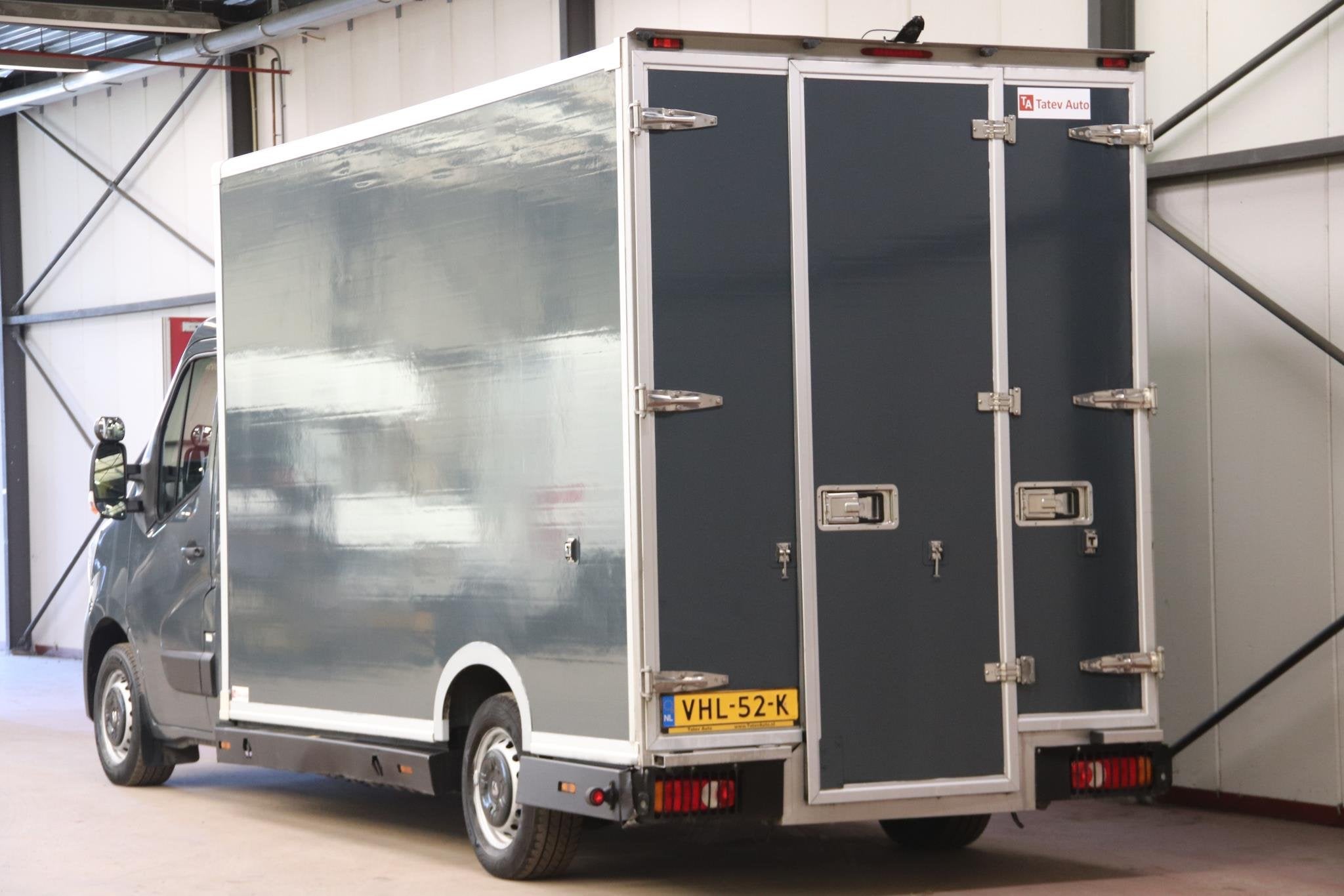 Renault Master 150PK AUTOMAAT LOWLINER VERKOOPWAGEN, Stof, Gebruikt, Euro 6, 4 cilinders