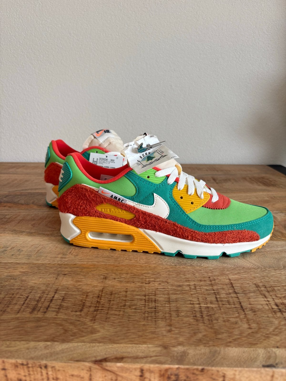 Nike Air Max 90 SE Roma Green/Sail Orange DC9336-300, Kleding | Heren, Overige kleuren, Nieuw, Ophalen of Verzenden, Sneakers of Gympen