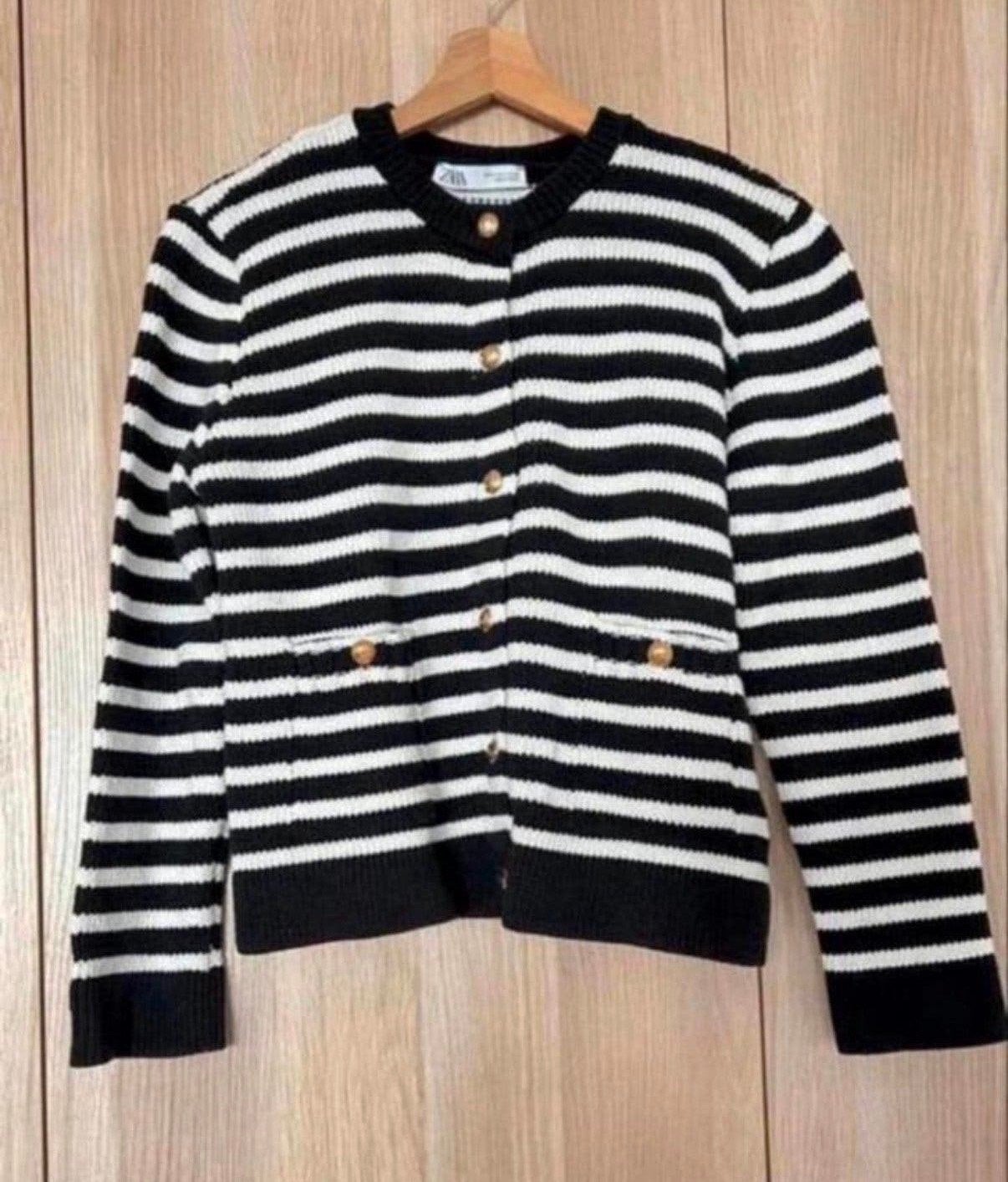 Zara zwart wit gestreept vestje met gouden knopen, Ophalen of Verzenden, Zo goed als nieuw, Maat 38/40 (M), Zwart