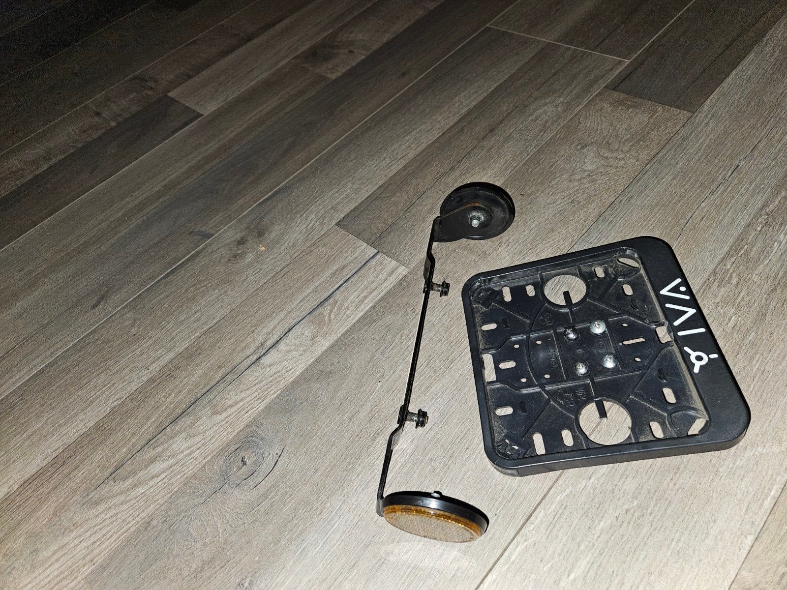 IVA Lux  kentekenhouder + verlichting + reflectoren, Ophalen of Verzenden, Gebruikt, Overige typen