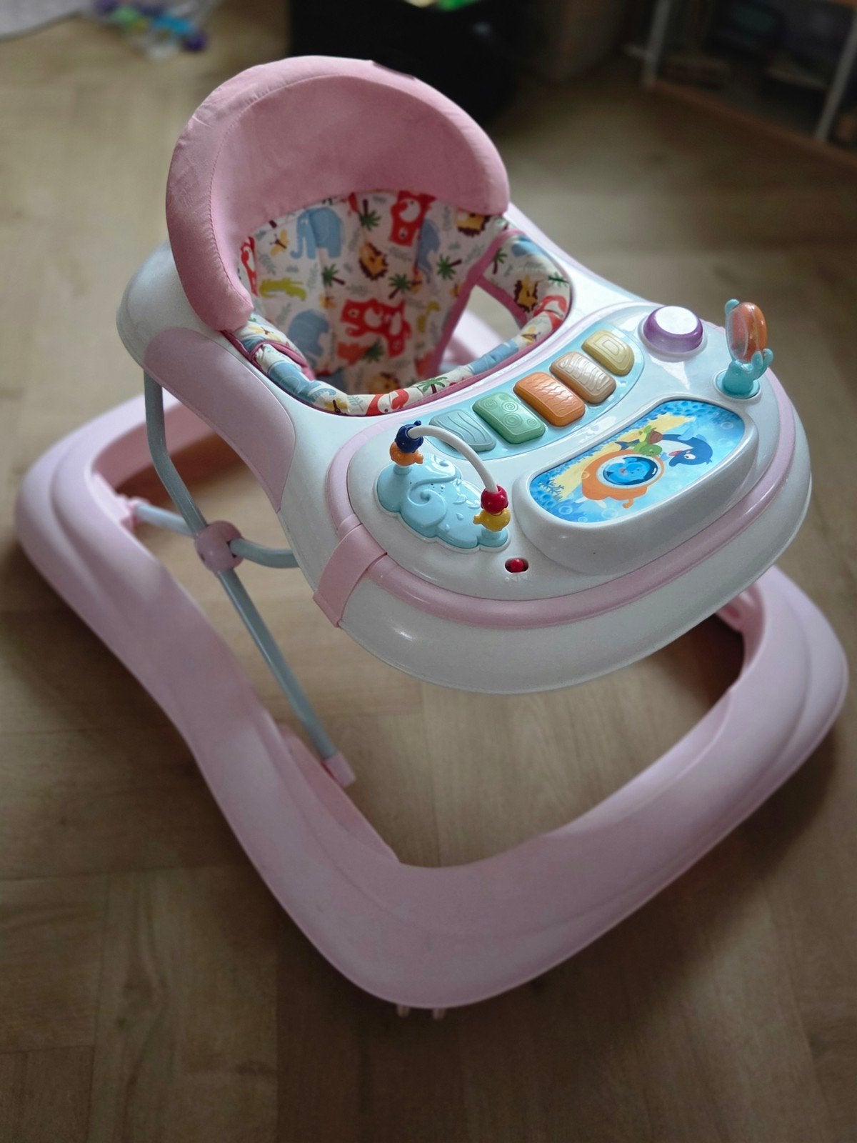 Roze baby loopstoel met speelpaneel Kekk, Ophalen, Gebruikt