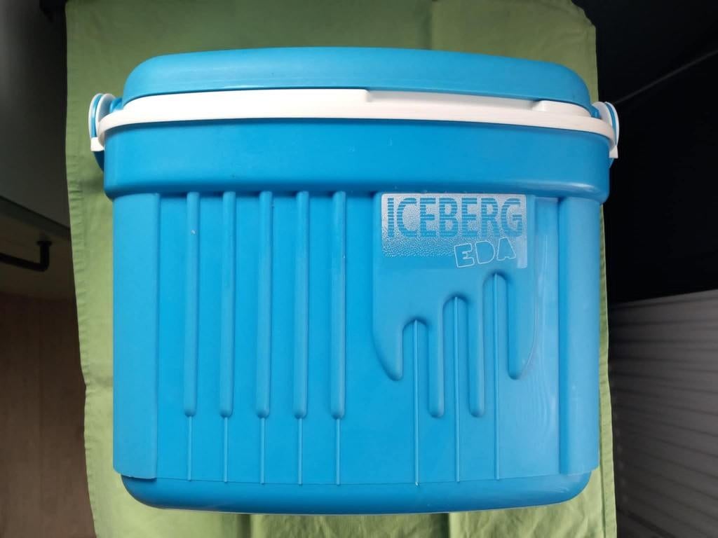 Koelbox, Caravans en Kamperen, Koelboxen, Ophalen of Verzenden, Zo goed als nieuw, Koelbox, Koelelement