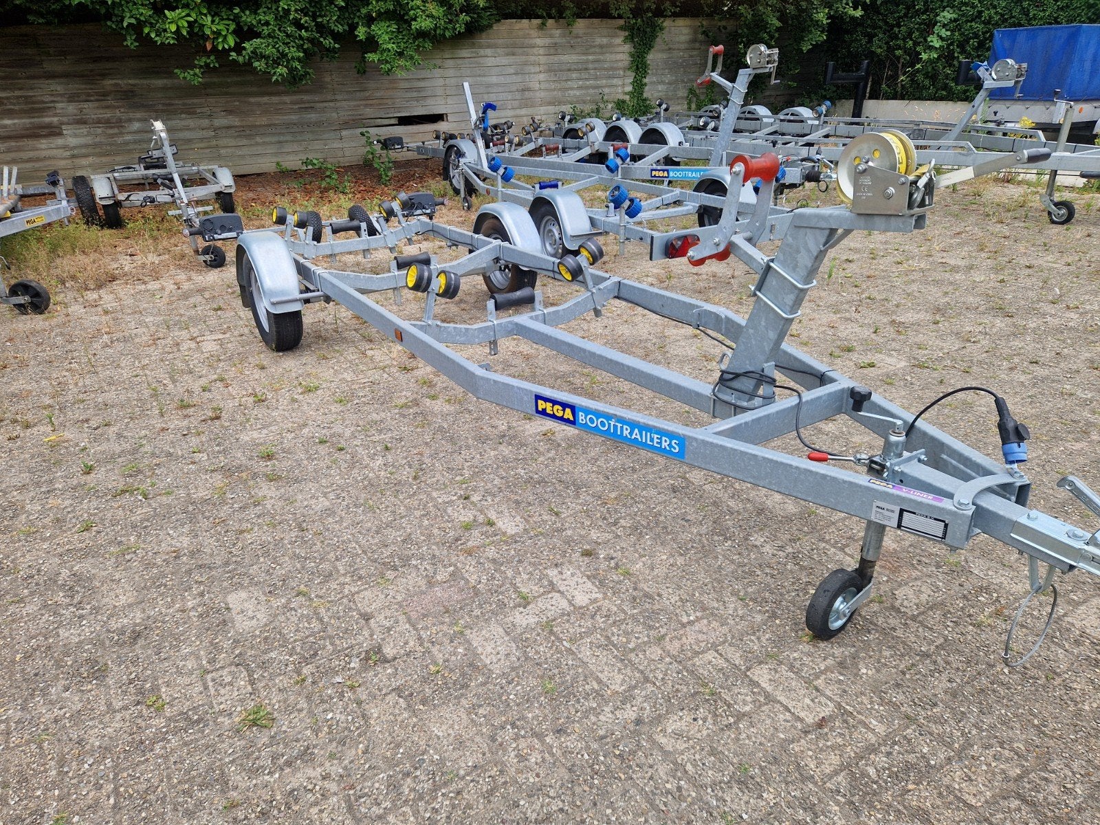 Pega V 750/575 cm voor sportboot of sloepen  !!!, Minder dan 1500 kg, Overige typen, Minder dan 6 meter, Zo goed als nieuw