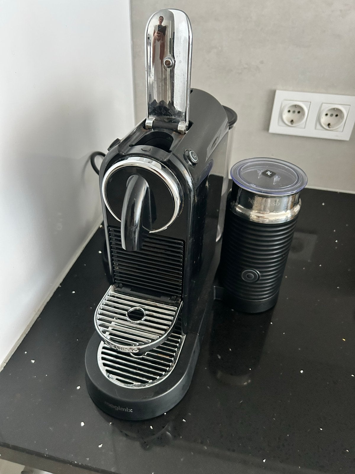 Nespresso Magimix koffiezetapparaat - defect, Witgoed en Apparatuur, Ophalen, Niet werkend, Espresso apparaat, Koffiepads en cups