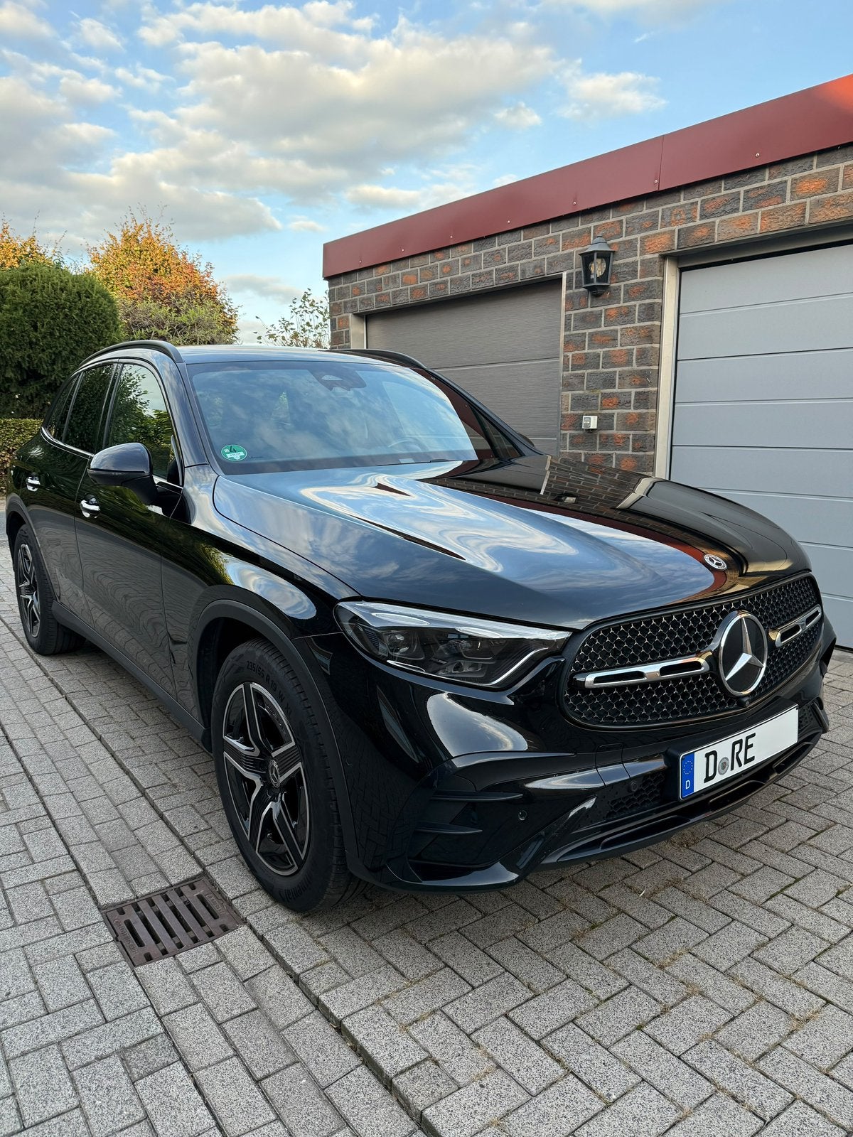 Mercedes-Benz GLC 220d 4-Matic AMG-Line Zeer nette auto, Auto's, Automaat, Dealer onderhouden, 4 cilinders, Zwart