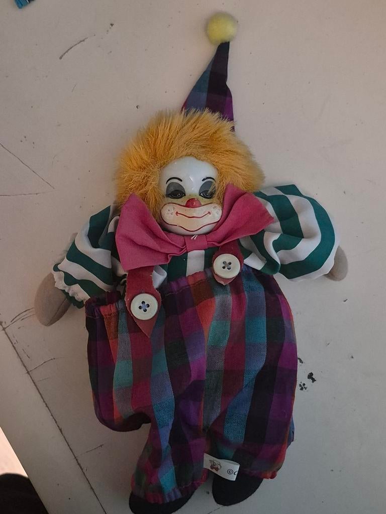 Clown pop met geruite kleding, Ophalen of Verzenden, Babypop