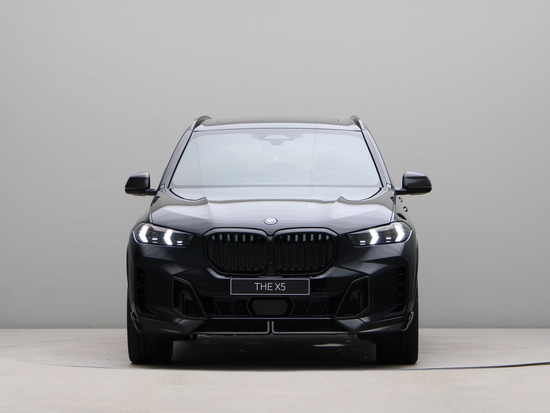 BMW X5 xDrive50e M Performance parts (bj 2026, automaat), Auto's, Automaat, 2395 kg, Overige brandstoffen, Zwart