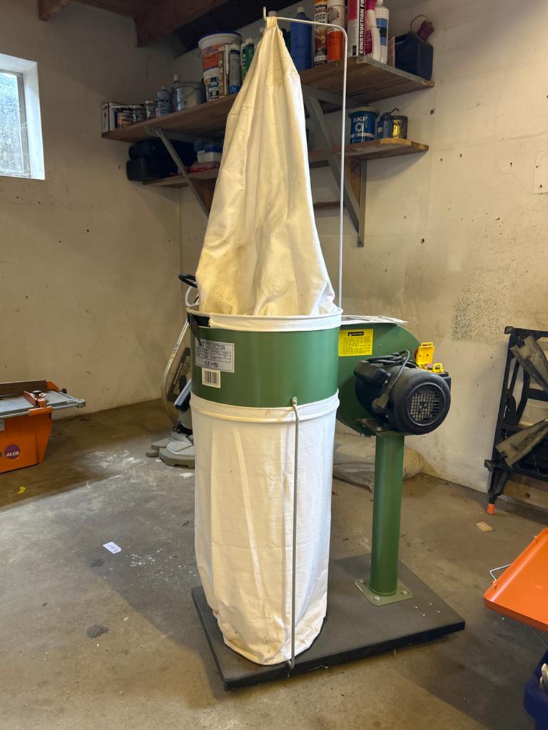 Mobiele stofafzuiger met 100 mm slangaansluiting, Doe-het-zelf en Verbouw, Ophalen, Zo goed als nieuw, Afzuiger