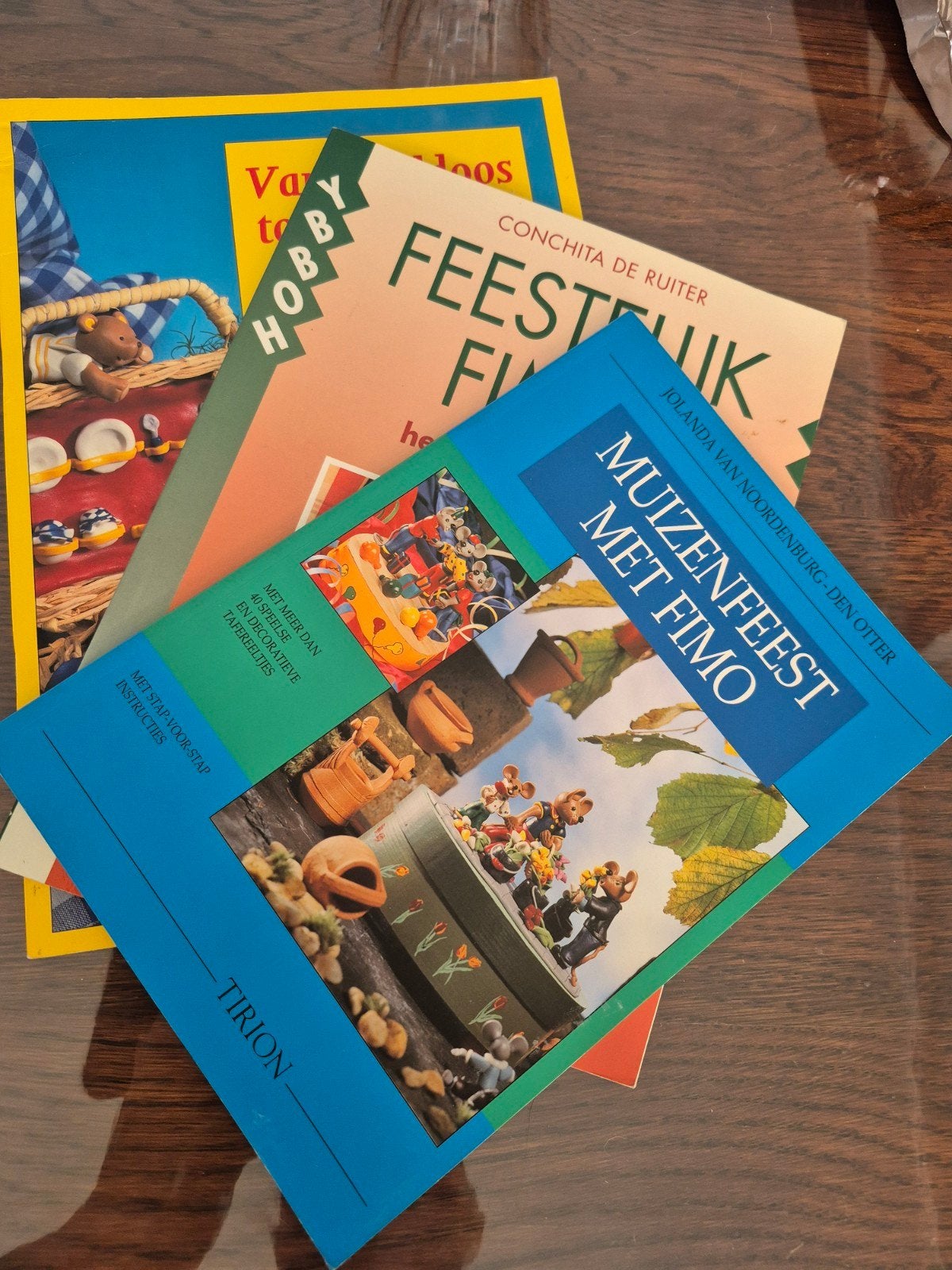 Boetseerboeken Fimo: Feestelijk Fimo, Muizenfeest, Speeldoos, Boeken, Ophalen of Verzenden, Zo goed als nieuw, Kleien en Boetseren