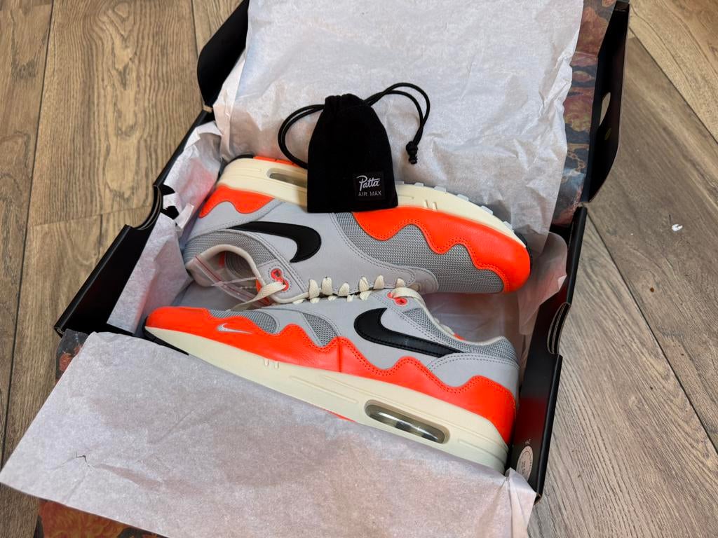 Nike Air Max 1 Patta Waves Hyper Crimson Pure Platinum, Overige kleuren, Nieuw, Ophalen of Verzenden, Veterschoenen