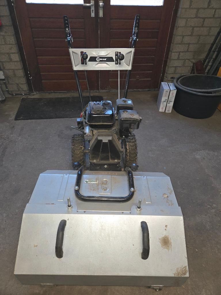 Lumag KM-800 Veegmachine - zo goed als nieuw, Ophalen, Zo goed als nieuw, Lumag