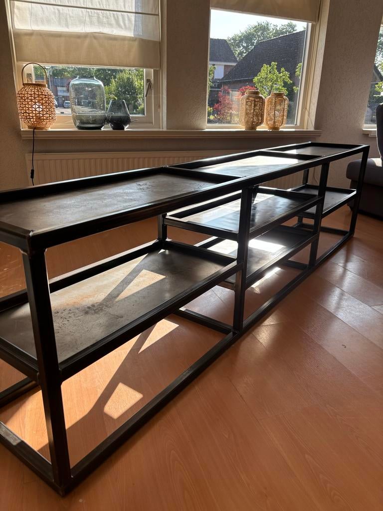 Stalen TV meubel met uitneembare platen, 2.40m breed, Huis en Inrichting, Tafels | Sidetables, Ophalen, Gebruikt, 200 cm of meer