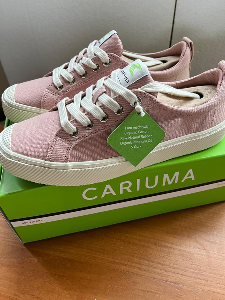 Cariuma Roze Canvas Sneakers Maat 40 - Nieuw, Kleding | Dames, Schoenen, Ophalen of Verzenden, Nieuw, Roze, Sneakers of Gympen