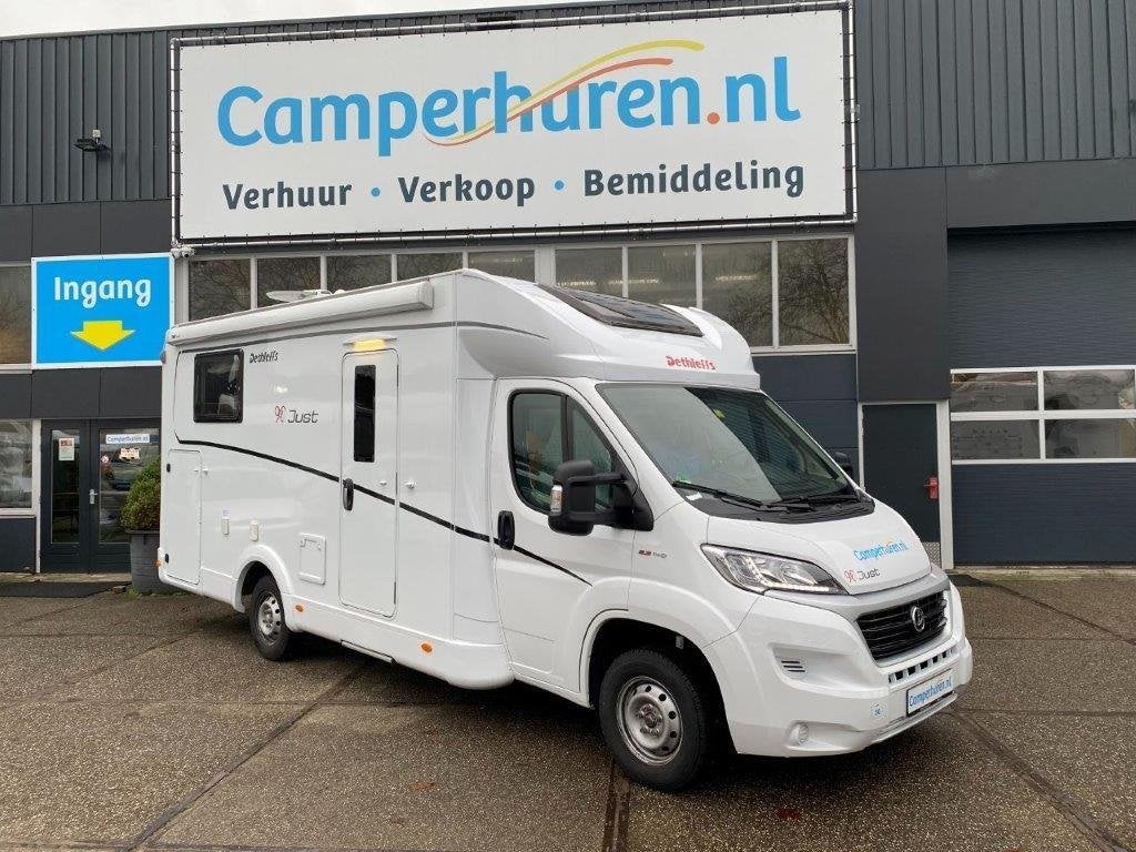 Dethleffs Just 90 T 6812 EB (56), Ringverwarming, 6 tot 7 meter, Bedrijf, Koelkast