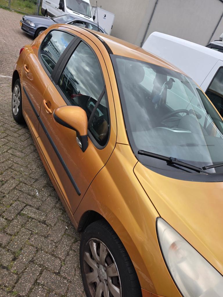 Peugeot 207 1.4 16V 5DRS 2007, Auto's, Peugeot, Voorwielaandrijving, 1360 cc, 49 €/maand, Origineel Nederlands