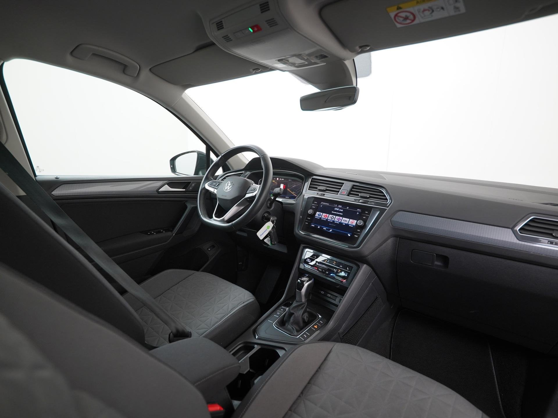Volkswagen Tiguan 1.4 TSI eHybrid Life | Stoel & Stuurverwar, 12 maanden, Stof, Plug-in hybride, https://media-marktplaats.export.dv.nl/23367423046/document-1.pdf