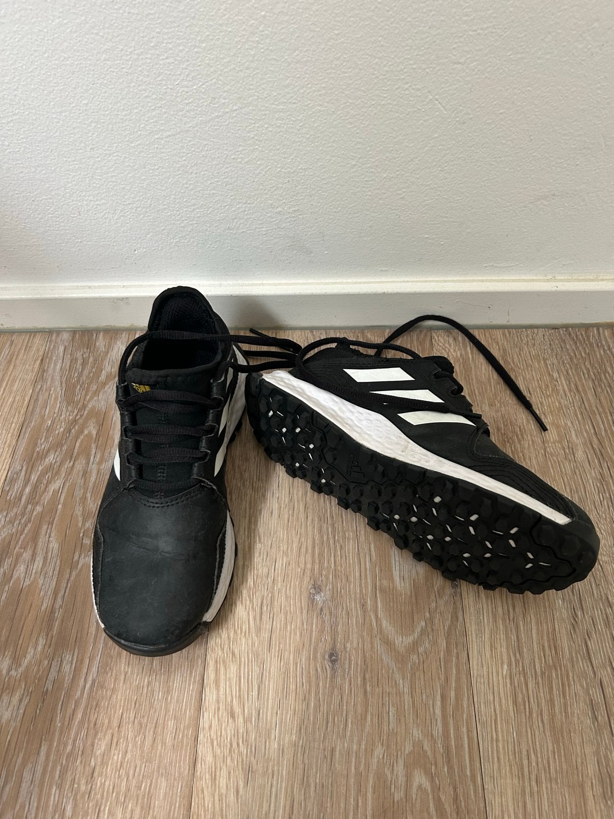 Adidas Hockeyschoenen Maat 32, Sport en Fitness, Ophalen of Verzenden, Gebruikt, Schoenen