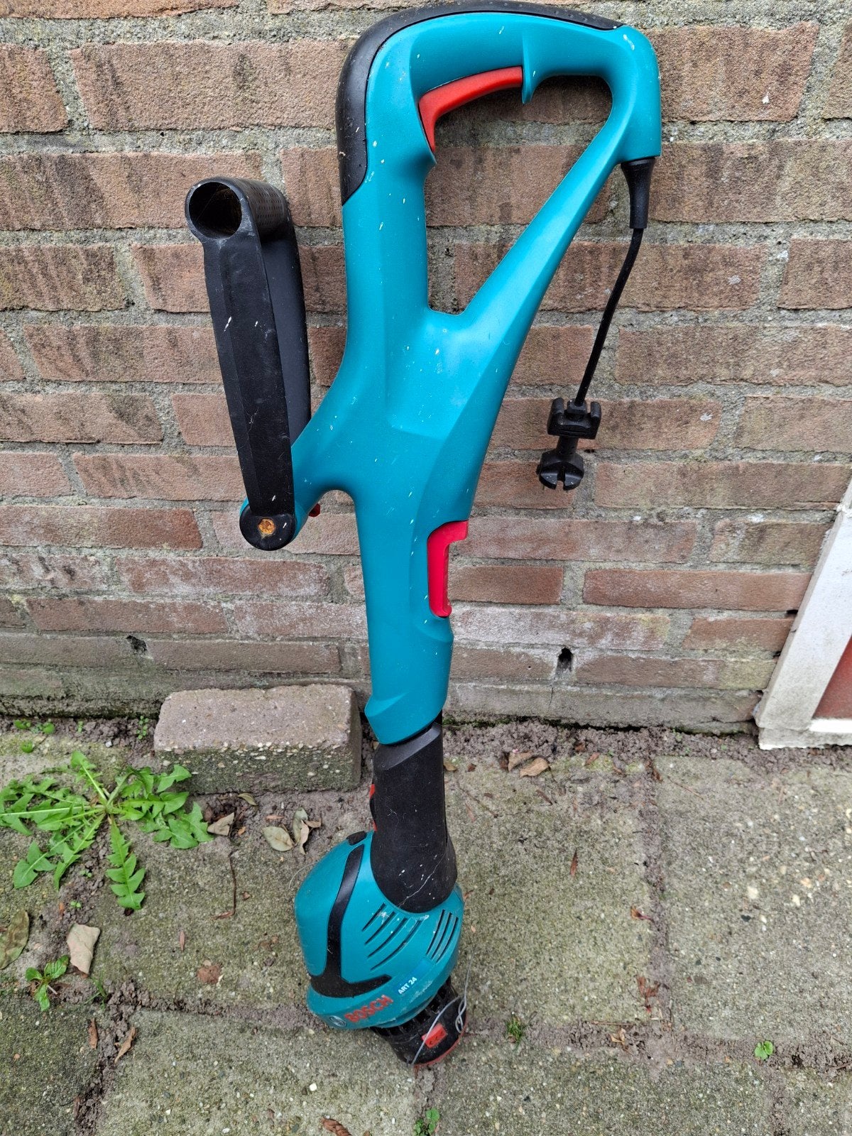 Bosch ART 24 elektrische grastrimmer, Ophalen, Gebruikt, Elektrische grasmaaier, Bosch