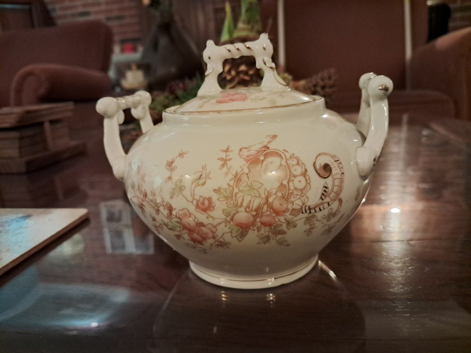 Gezocht: Antieke thee/koffiepot/gebakschotels.bloemmotief, Antiek en Kunst, Ophalen of Verzenden