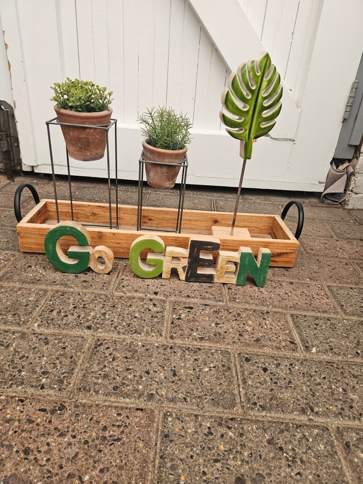 Decoratieve houten bak met 'Go Green' letters en plantjes, Hout, Gebruikt, Meerkleurig, Ophalen of Verzenden