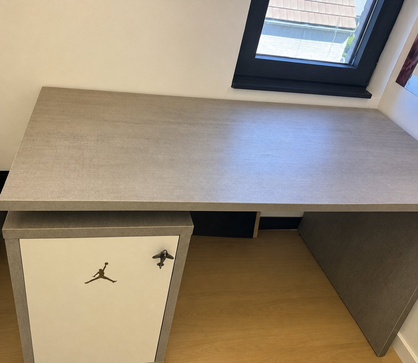 Bureau jysk, Ophalen, Zo goed als nieuw