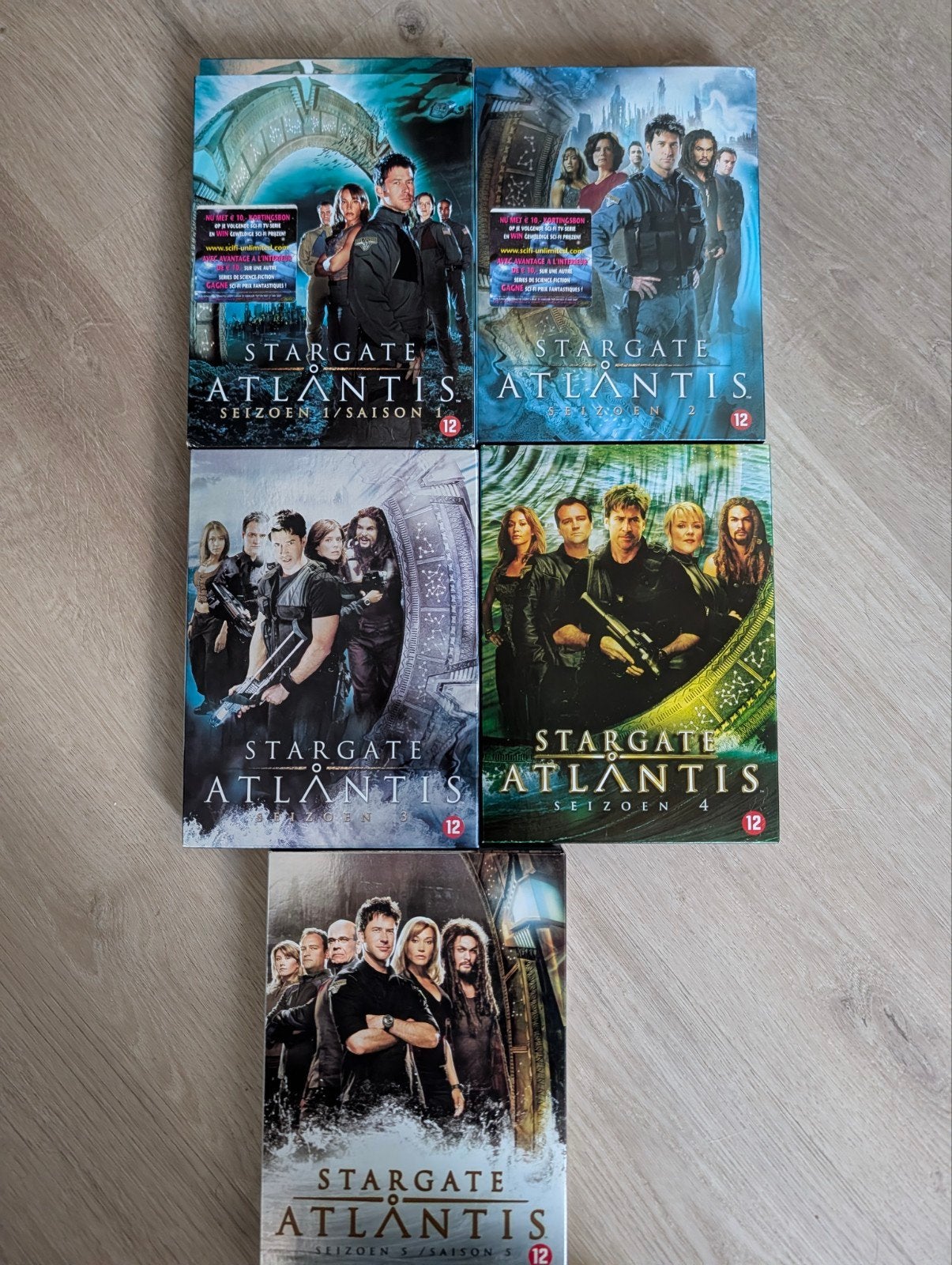 Complete DVD Stargate Collectie, Ophalen, Engels, Zo goed als nieuw, Complete serie