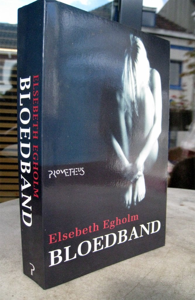 Egholm, Elsebeth - Bloedband (2009 1e dr), Boeken, Detectives, Nieuw, Ophalen of Verzenden