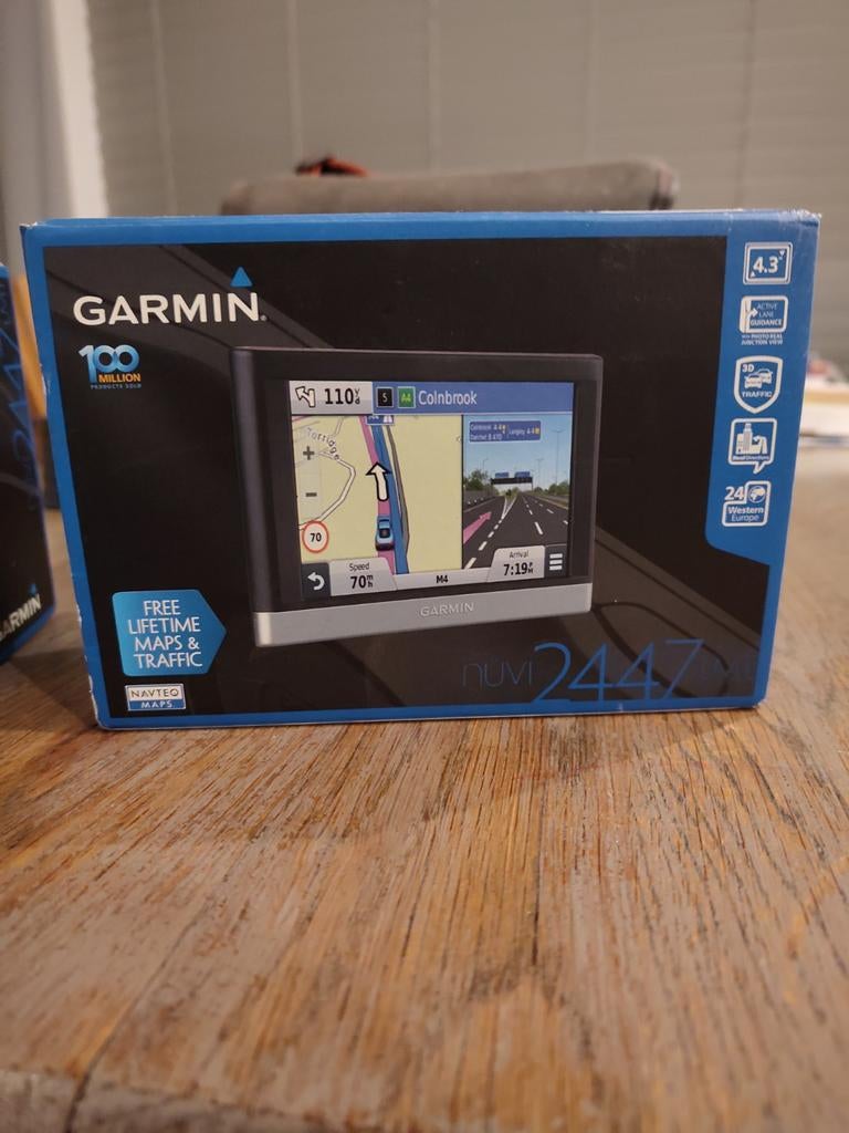 2 x Garmin nüvi 2447LM Navigatiesysteem met Lifetime Maps, Ophalen of Verzenden, Nieuw
