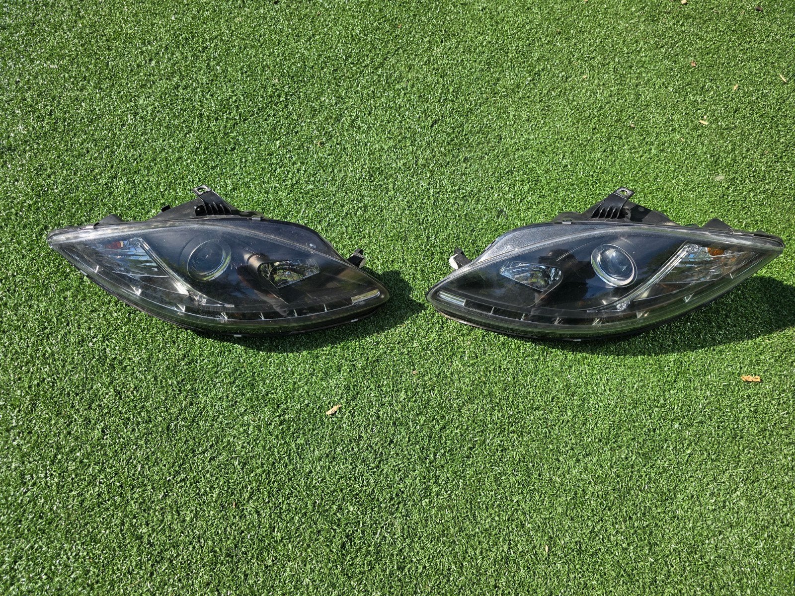 Seat Leon 1P Devil Eyes Led Koplamp Set Zwart, Ophalen of Verzenden, Gebruikt, Seat