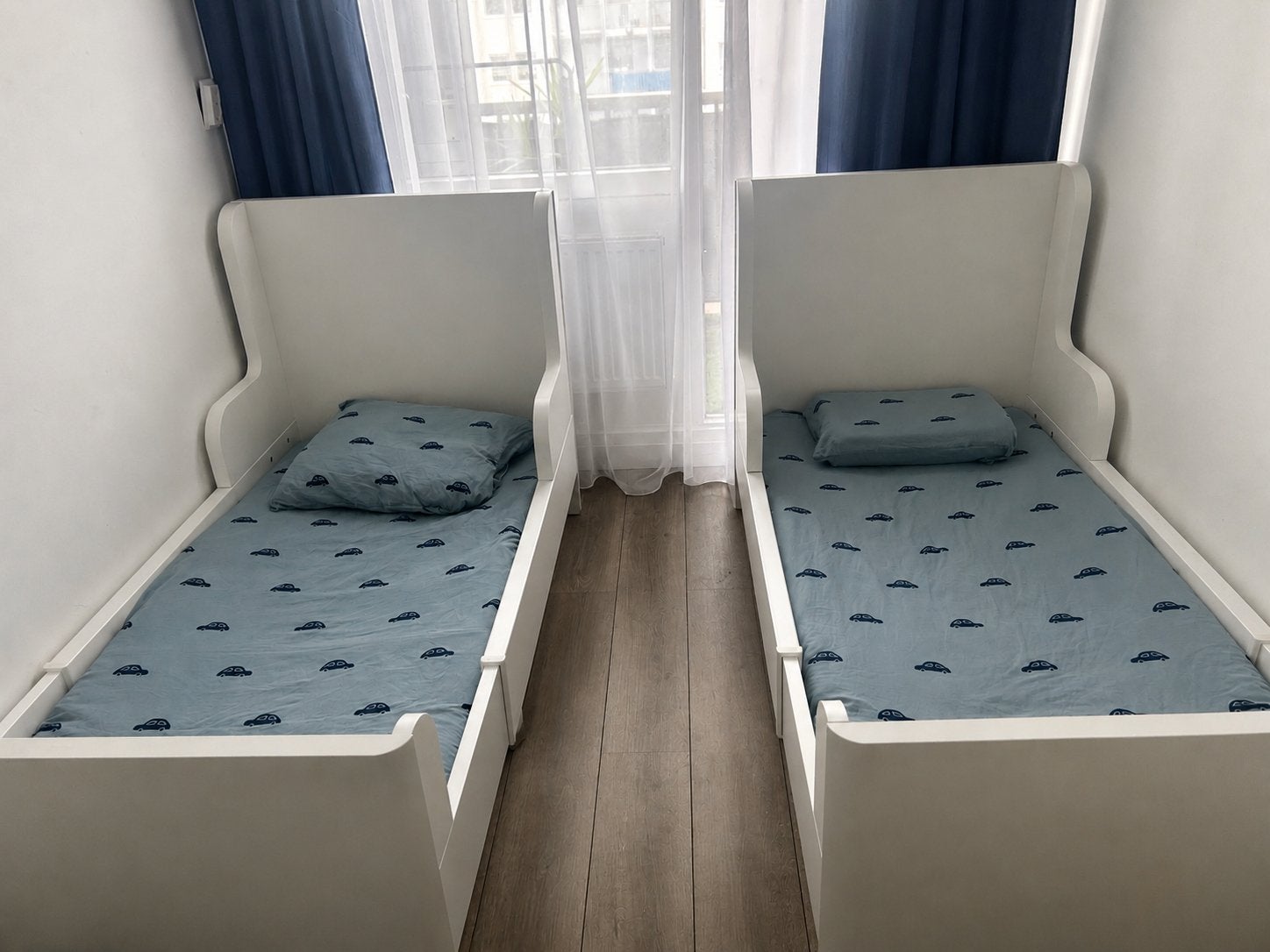 2 IKEA Busunge uitschuifbedden inclusief matrassen, Ophalen, 70 tot 85 cm, Zo goed als nieuw, Matras