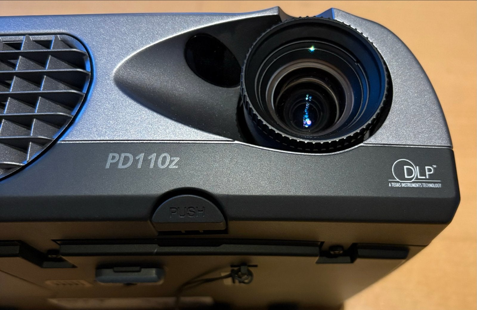 Acer PD110z DLP Projector (defect) met draagtas, Audio, Tv en Foto, Beamers, Ophalen of Verzenden, Zo goed als nieuw, DLP, Overige resoluties