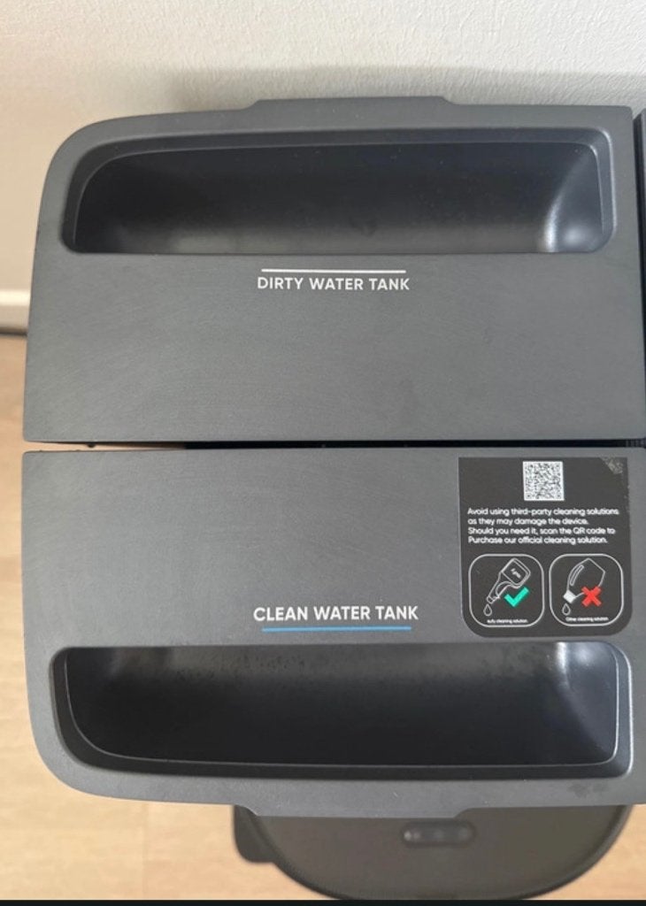 Eufy X10 pro omni schoonwater en vuilwater tank (2 stuks), Witgoed en Apparatuur, Ophalen of Verzenden, Zo goed als nieuw