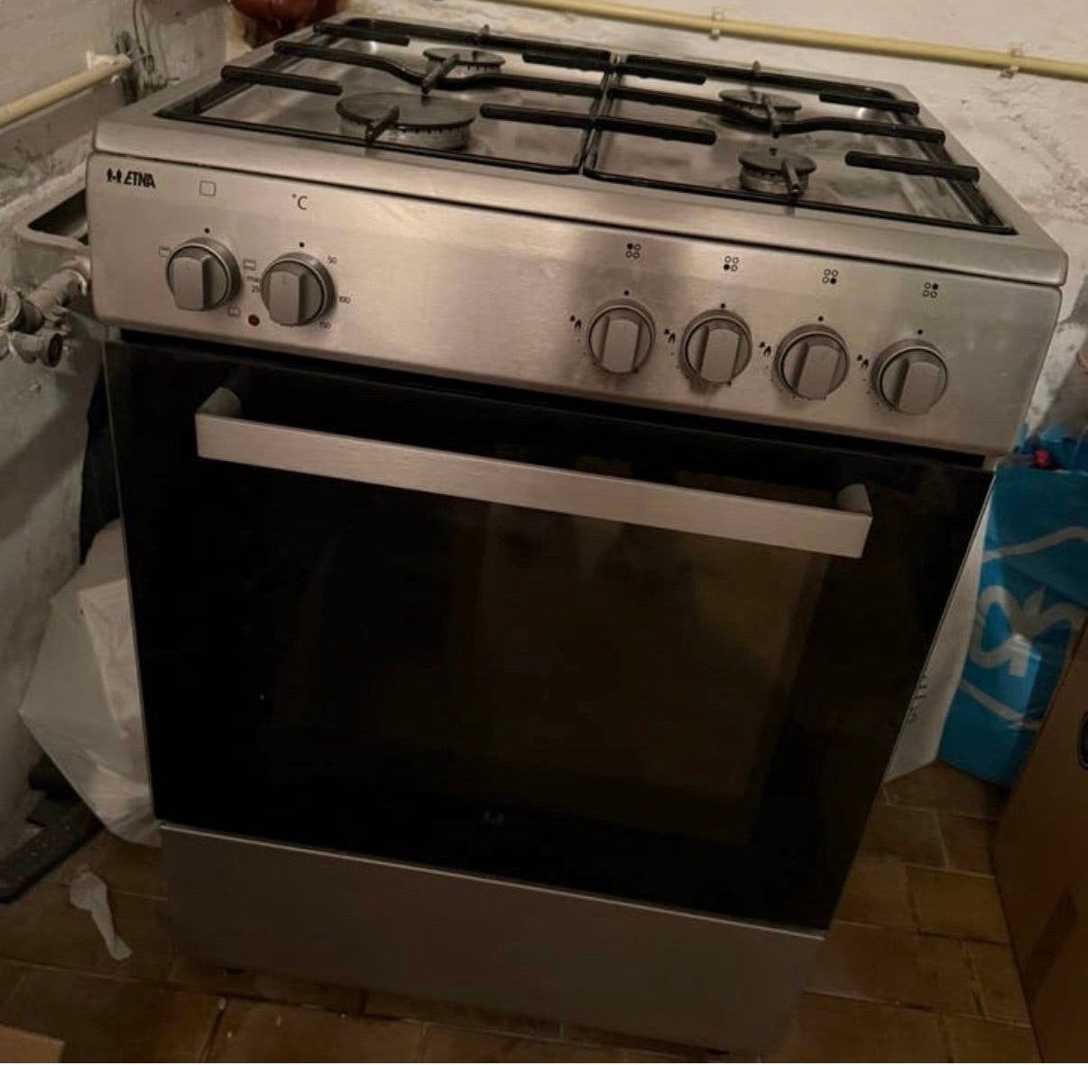 TE KOOP: ETNA GASFORNUIS, Witgoed en Apparatuur, Ophalen, 4 kookzones, Zo goed als nieuw, Gas