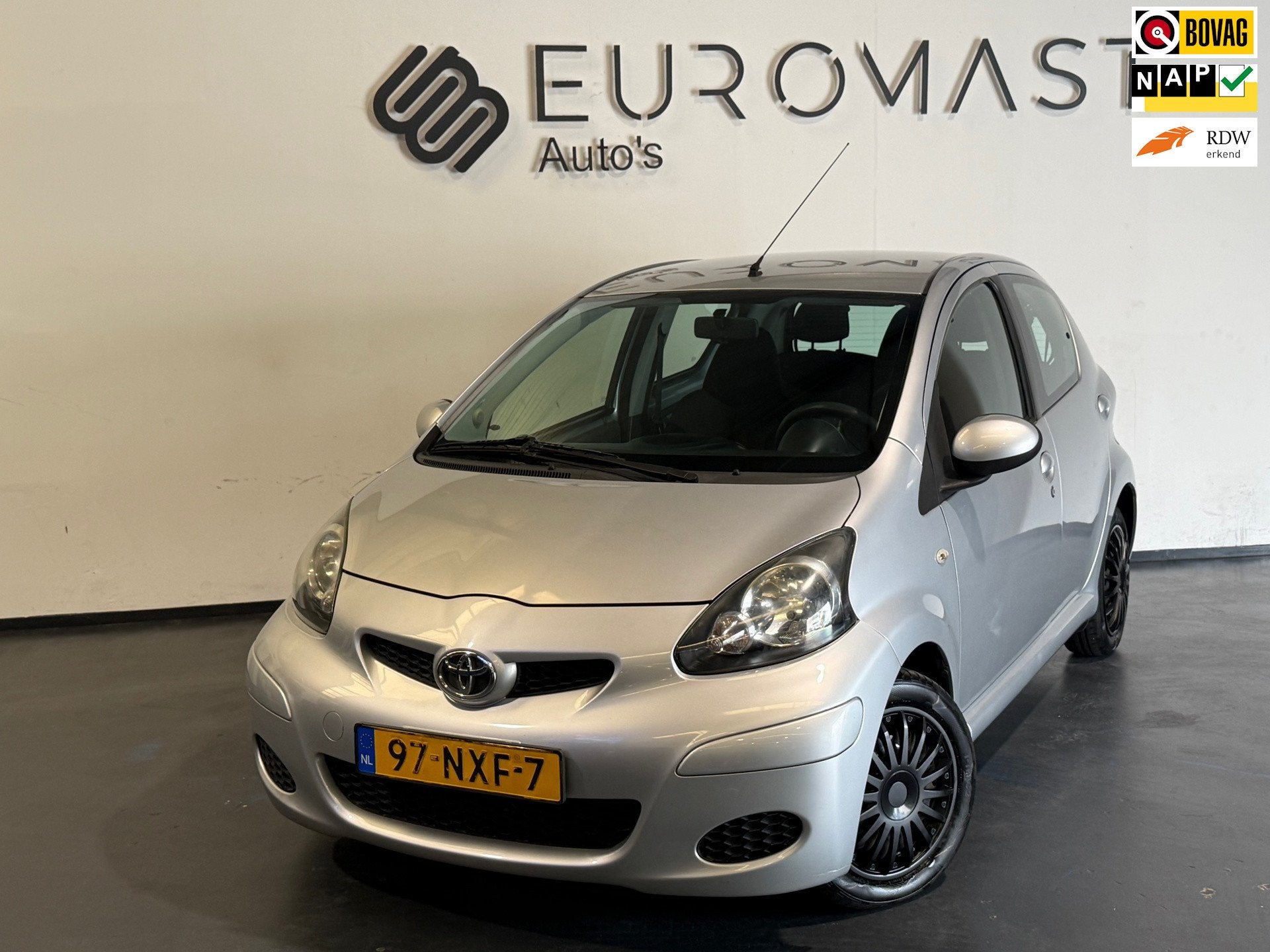 Toyota Aygo 1.0-12V Comfort Airco Elektrische Ramen Nieuwe A