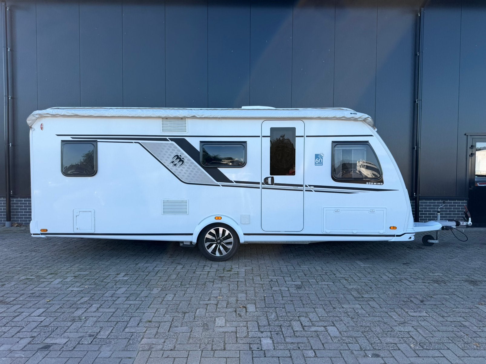 Foto 21 van Knaus Sudwind 580 QS | 3-Pers Stapelbed,Mover,Airco,Voortent