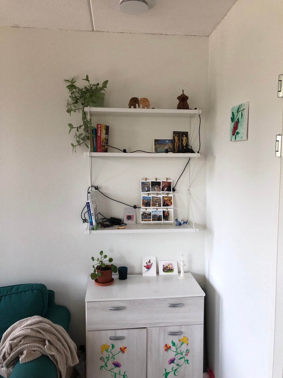 IKEA BERGSHULT / PERSHULT wandplank combinatie, Ophalen, 50 tot 100 cm, Zo goed als nieuw, Minder dan 25 cm