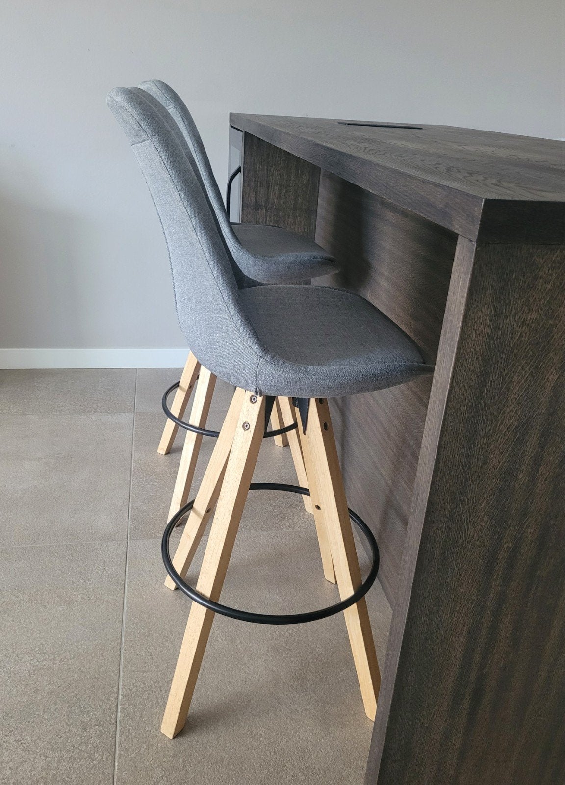 Barkruk Ljusvik Lichtgrijs Corsica - Giga Living, Ophalen, Gebruikt, Met voetsteun, 60 tot 90 cm