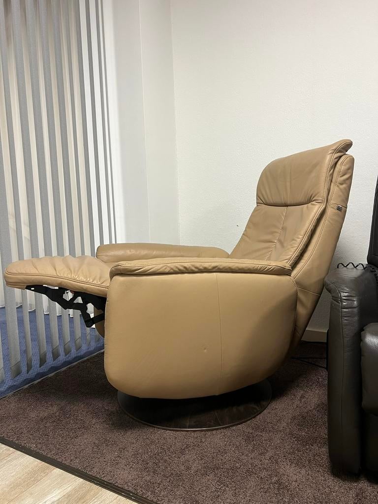 Hukla Relax- en Draaifauteuil - Leer, Huis en Inrichting, Ophalen, Gebruikt, Leer, 75 tot 100 cm