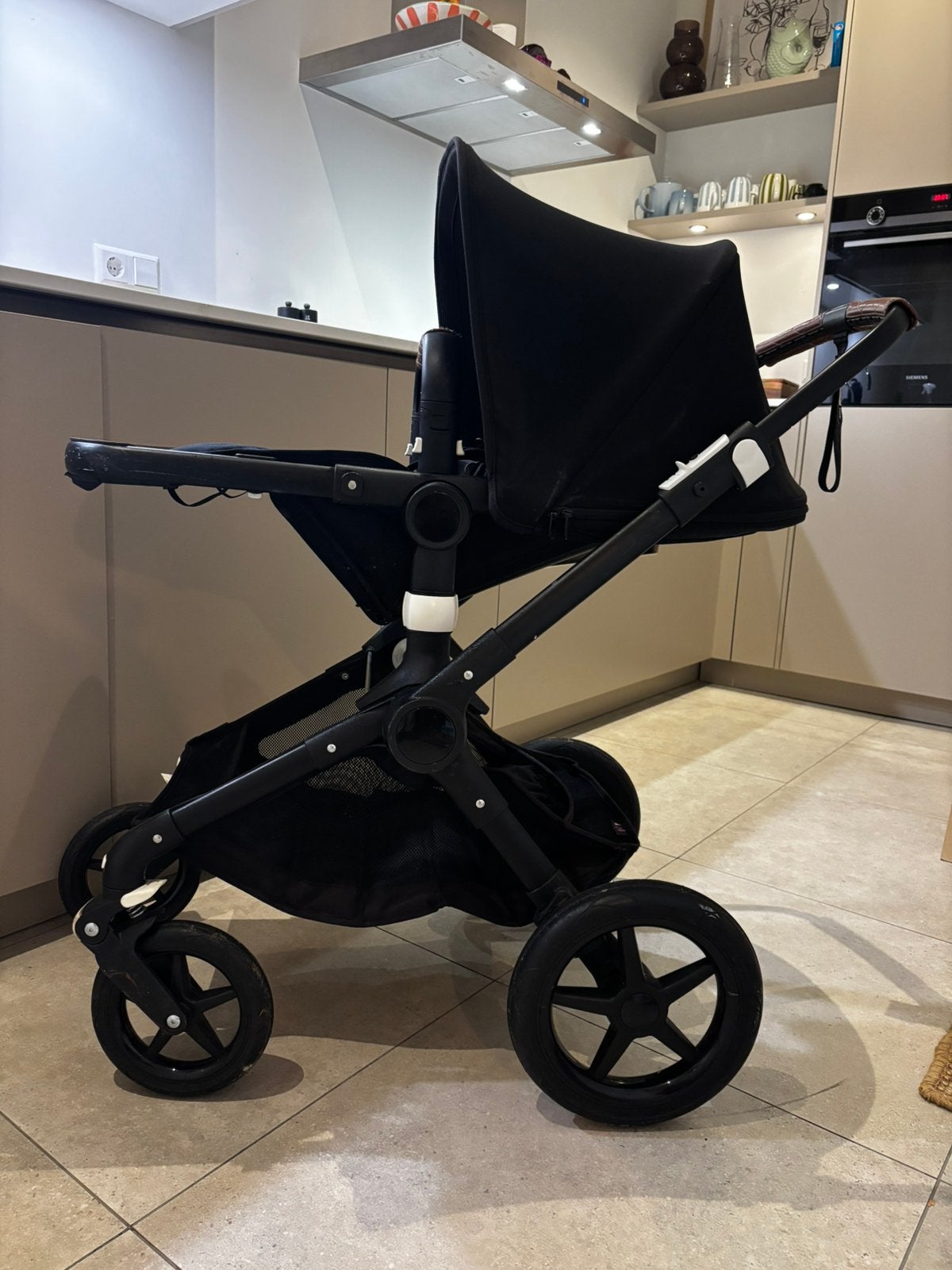 Bugaboo Fox zwart incl wieg, Ophalen, Gebruikt, Bugaboo