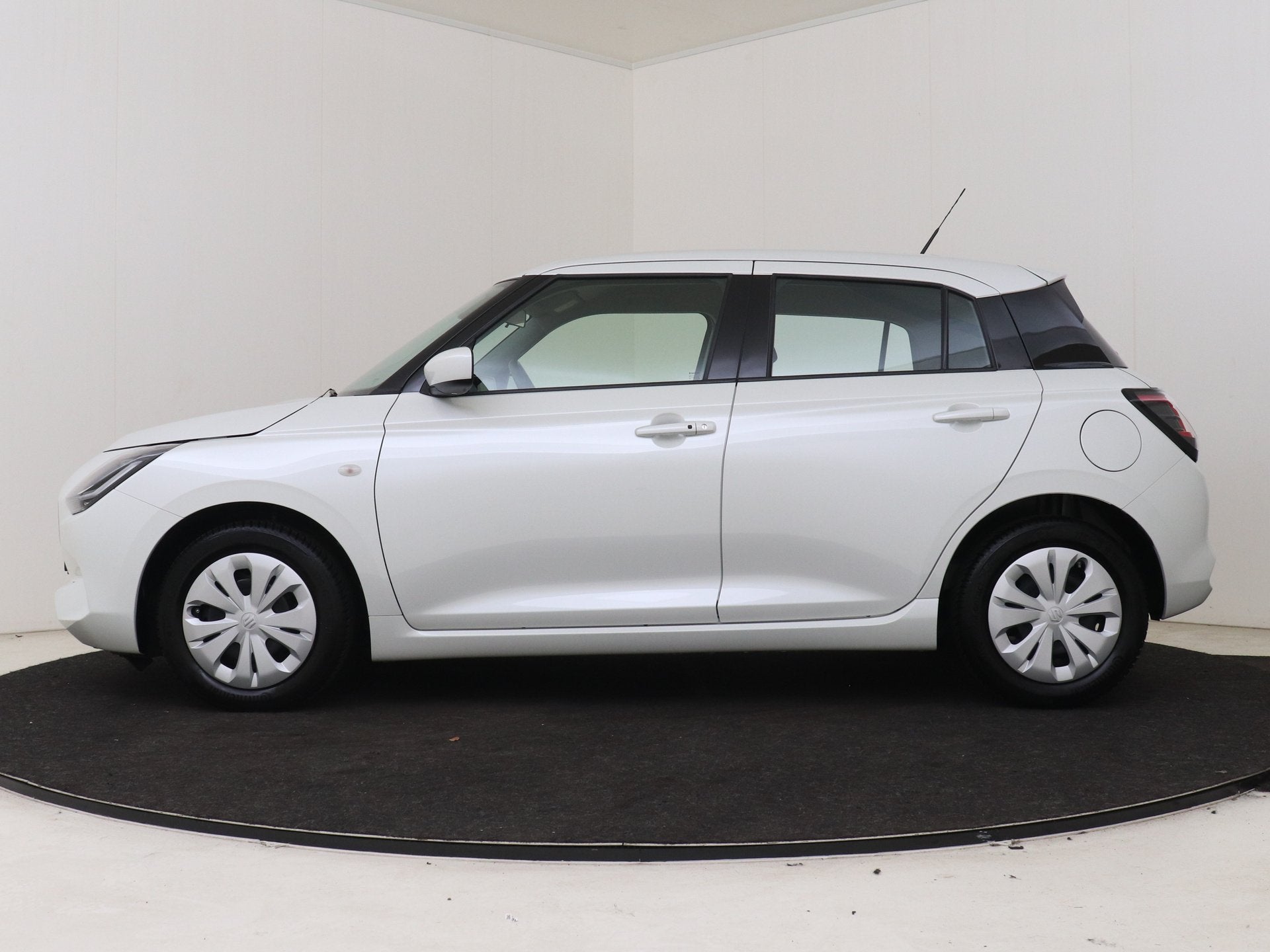 Suzuki Swift 1.2 Comfort Smart Hybrid | BTW voertuig | Dodeh, Auto's, Voorwielaandrijving, Stof, Gebruikt, 400 kg