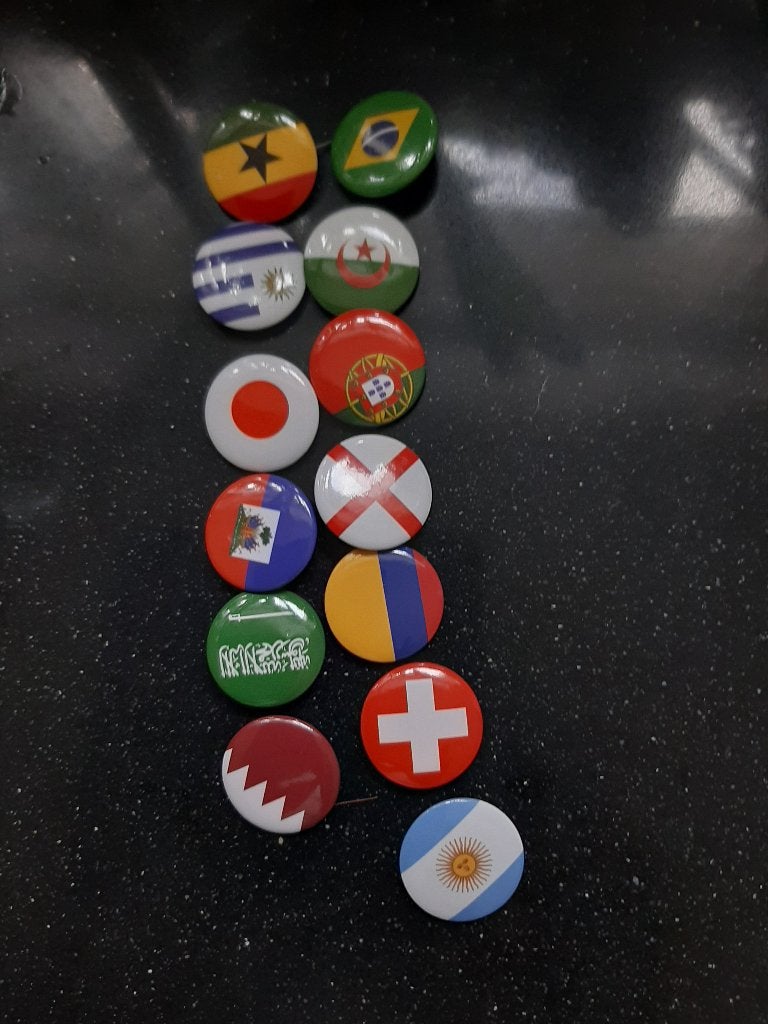te koop wk buttons, Dekamarkt, Ophalen of Verzenden